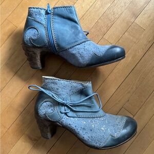 NWT Rovers Booties, Ankle Boots
